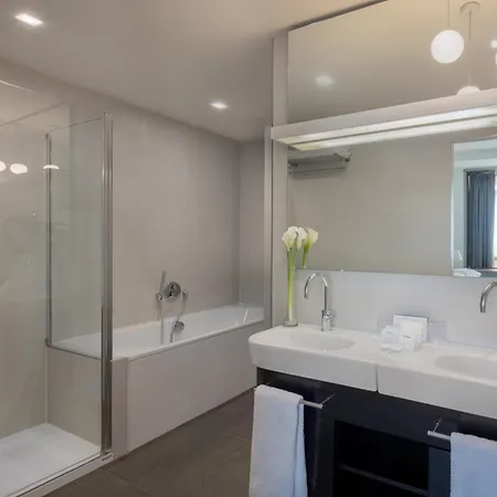 ホテル San Vitale 4*